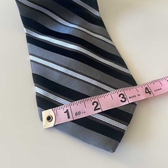 Bugatti Black Grey and White Striped Men’s Formal Silk Tie - Picture 3 of 8